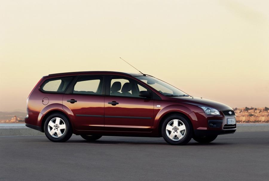  Ford Focus Wagon 2005 года  (фото 9 из 40)